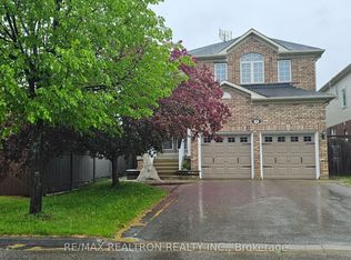 55 Belfountain Dr, Whitby, ON L1R 0C4