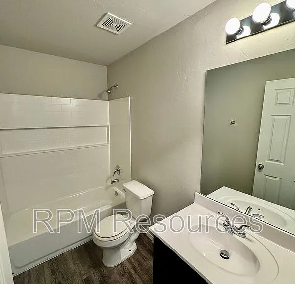 11816 Jude Way — Photo 17