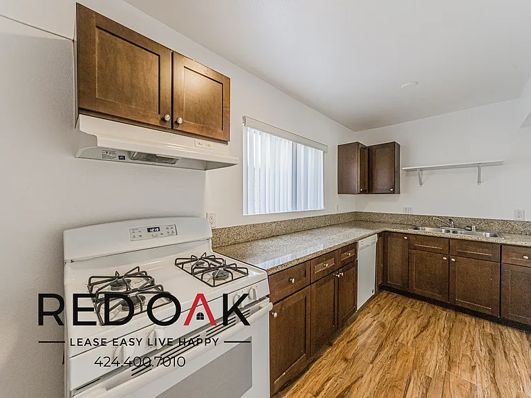 6635 Etiwanda Ave #6637 — Photo 2