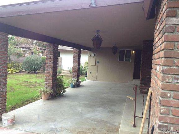 3rd image of 808 Avery St
