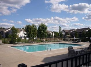 16684 Dover Dr, Northville, MI 48168