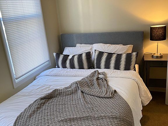 4th image of 119 Clendenny Ave APT 1