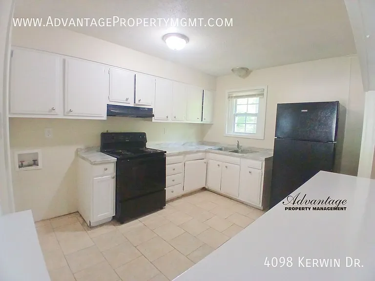 4098 Kerwin Dr — Photo 6