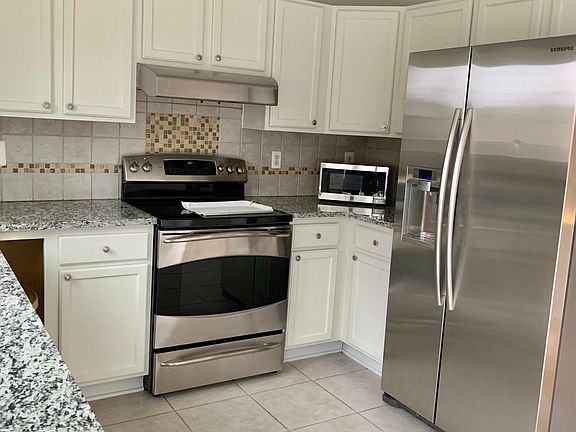 4th image of 7456 Carriage Hills Dr