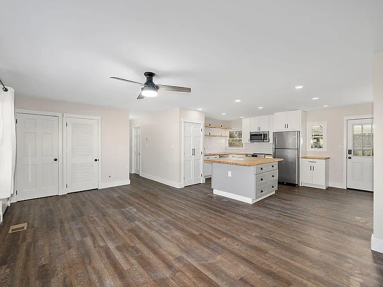1117 Sunrise Dr — Photo 6