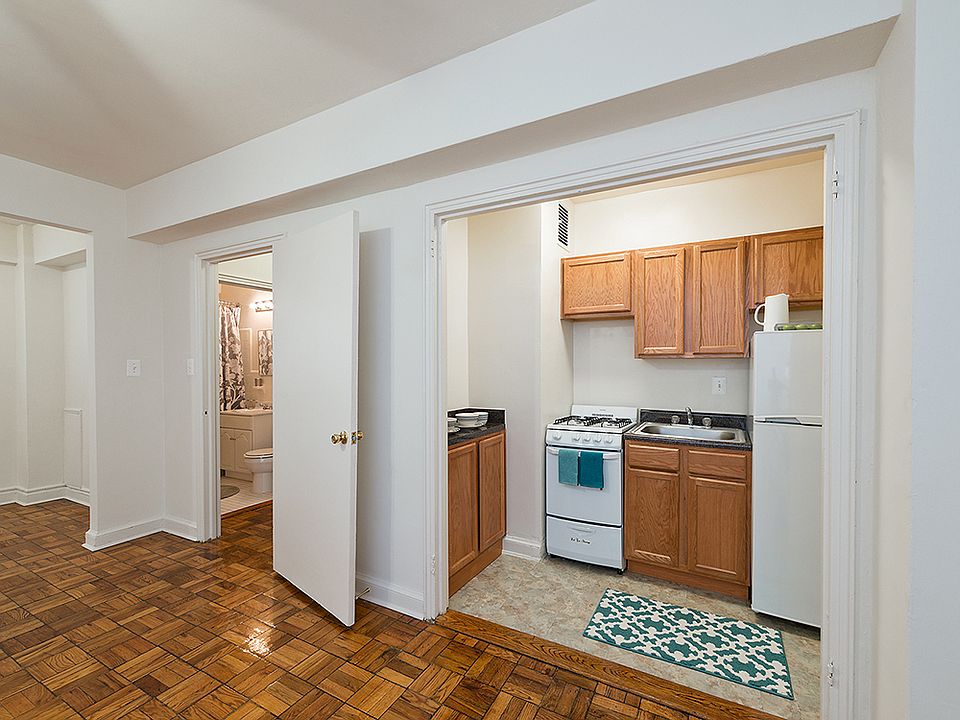 Living and kitchen