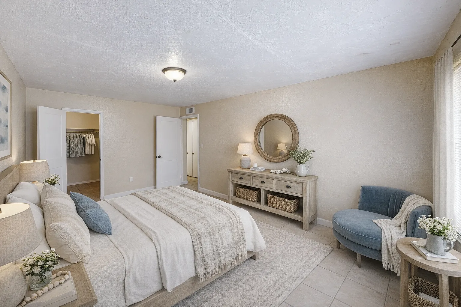 Summercrest — Photo 2