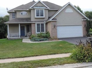 2714 Heather Dr, York, PA 17402