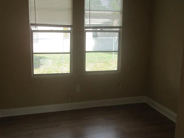 2105 W Nassau St #A — Photo 4