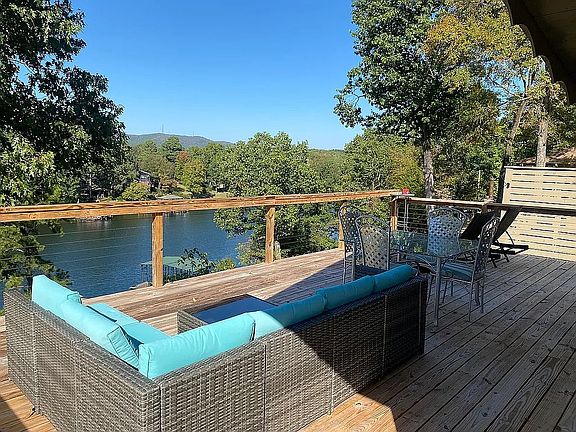 3rd image of 244 Chappel Hill Rd