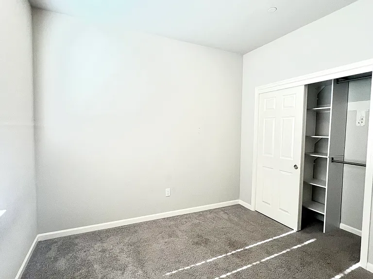 645 Wood Crest Ave — Photo 4