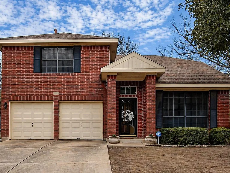 12900 Medina River Way — Photo 1