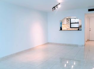 7125 Bay Dr APT 205, Miami Beach, FL 33141