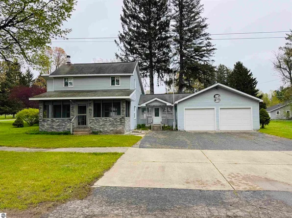 408 Garfield St, Luther, MI 49656