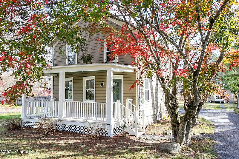 2nd image of 3513 Main Street
