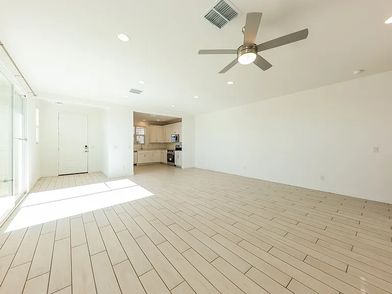 16378 W Weeping Willow Rd — Photo 6