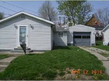 617 E Ohio St photo 1