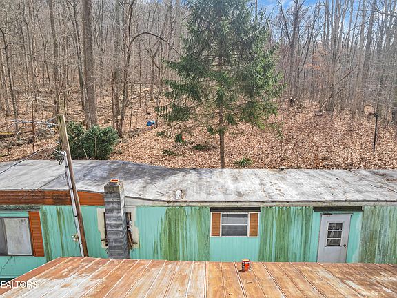 5th image of 3696 Collier Loop