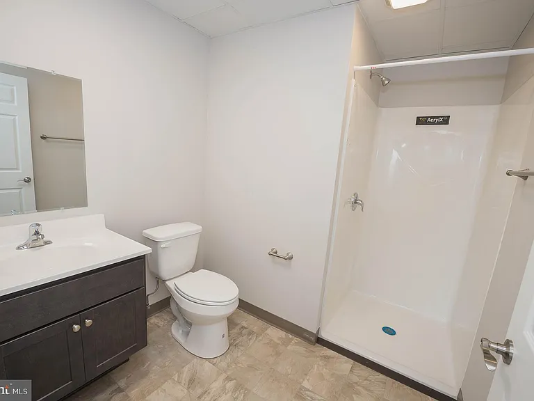 123 Bateman St #4-409B — Photo 38