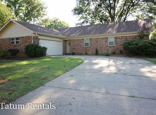 11 Danbury Ln, Jacksonville, AR 72076