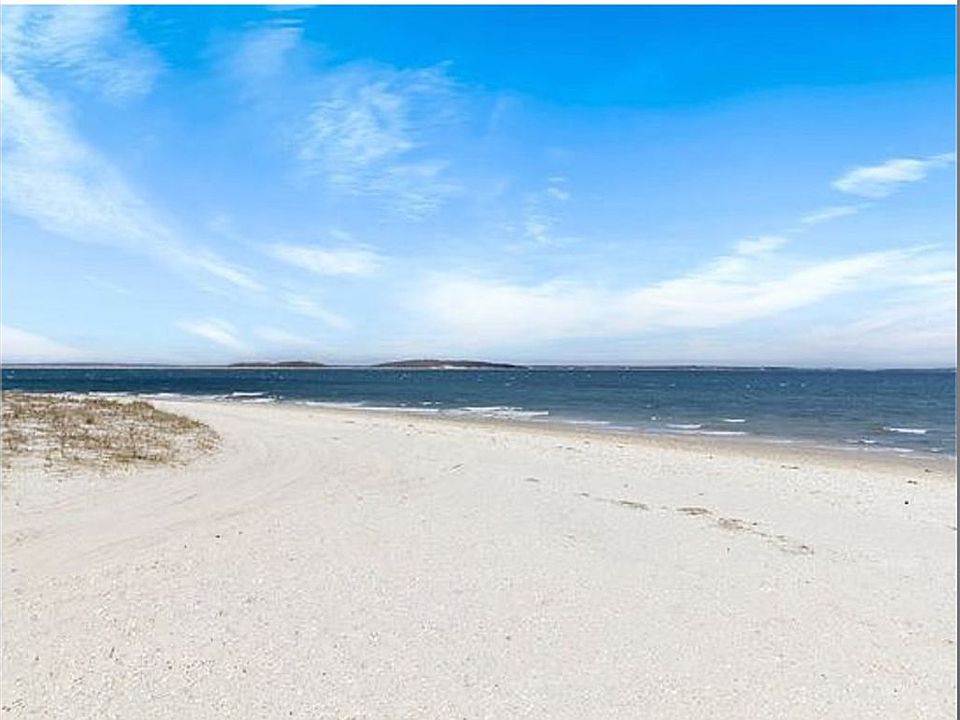 78 Pine Neck Ave, Sag Harbor, NY 11963 Zillow