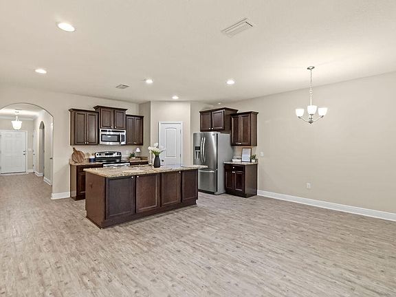 3rd image of 3593 Autumn Woods Dr