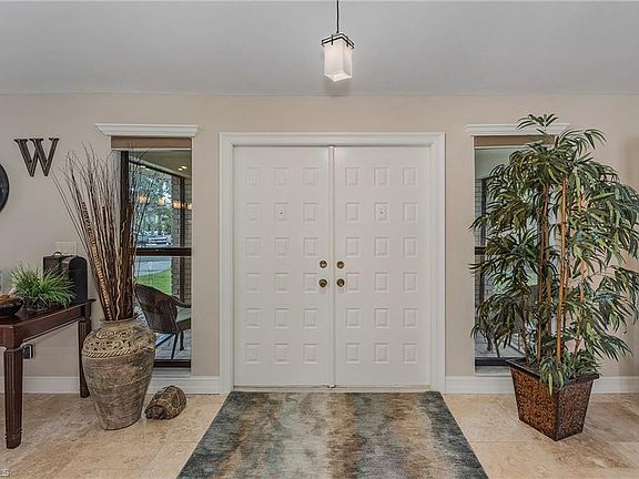5th image of 5607 SW 12th Pl