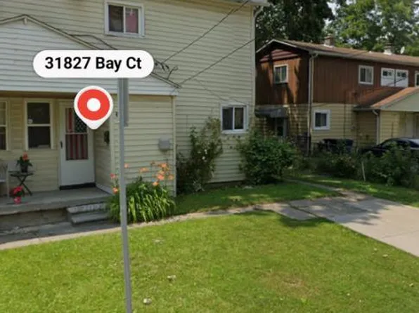 31825 Bay Ct #31827, Westland, MI 48186