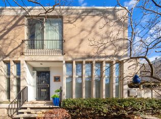 5469 S Dorchester Ave, Chicago, IL 60615