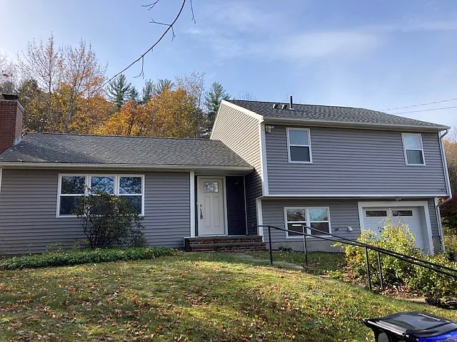 1185 Bay Rd — Photo 18