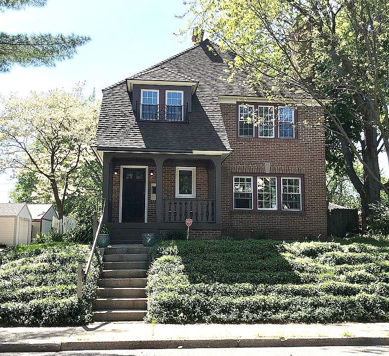 1st image of 111 Benjamin Ave SE