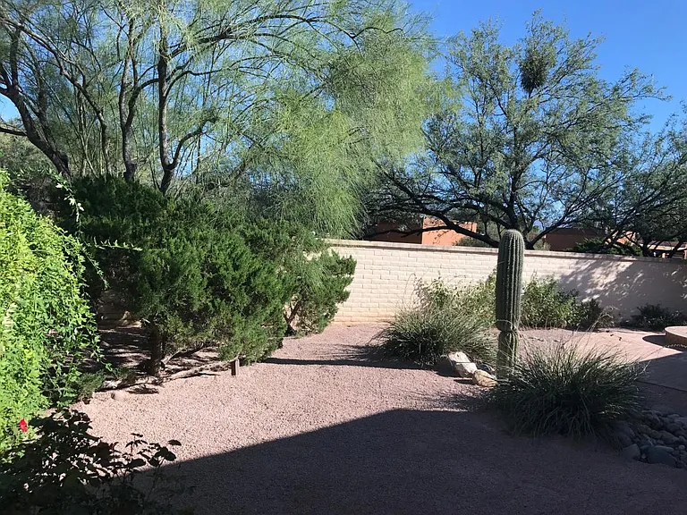 2560 N Water Pl — Photo 35