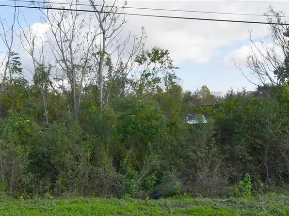 52389 Elaine St, New Orleans, LA 70126