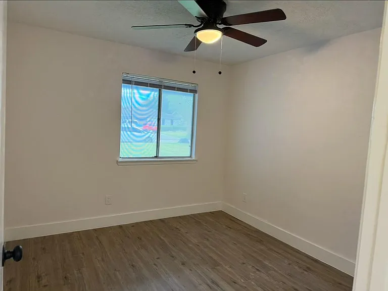16814 Barcelona Dr — Photo 25