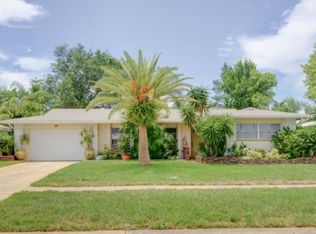 572 E Park Dr, Largo, FL 33771