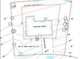 8 Bluebird Rd, Wellesley, MA 02481