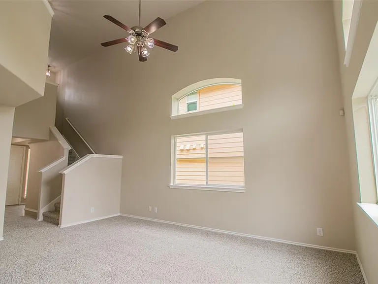 117 Otono Loop — Photo 5