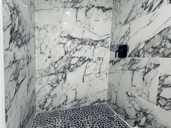 3rd image of 1818 Holland Ave Floor 2