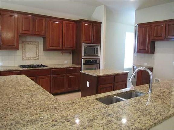 4th image of 16309 Almaden Dr