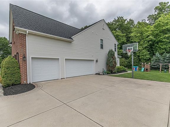 3rd image of 2799 Max Ct