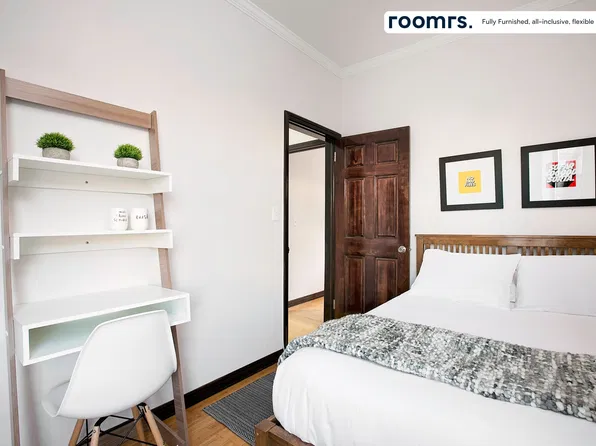 377 S 1st St #3, Brooklyn, NY 11211