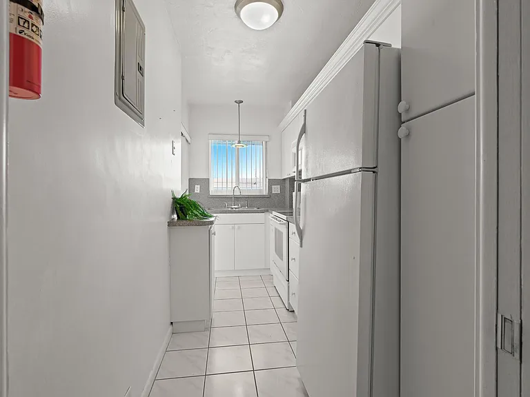 2100 NE 38th St #243 — Photo 11