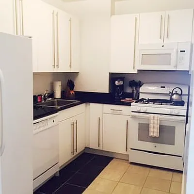 Rented by Cayenne Realty Group | media 2