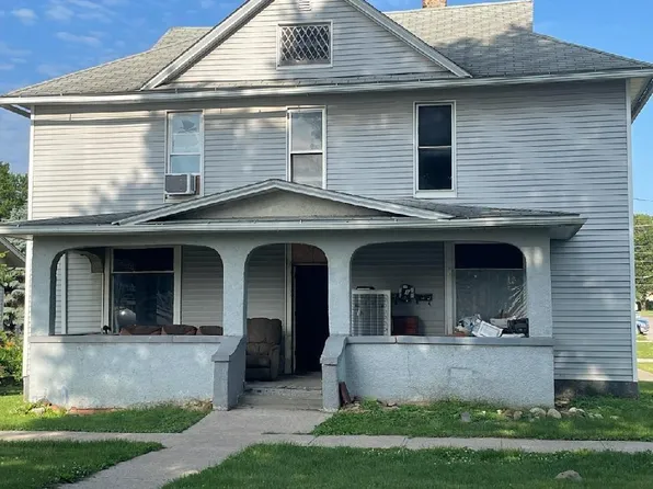 303 S Clinton St, Albia, IA 52531