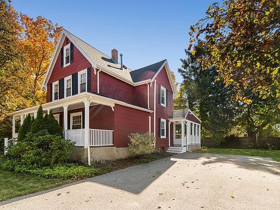 5th image of 39 Forest St