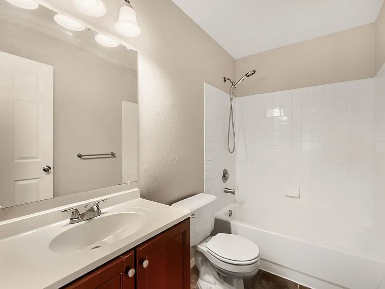 5389 E Manchester Dr — Photo 15