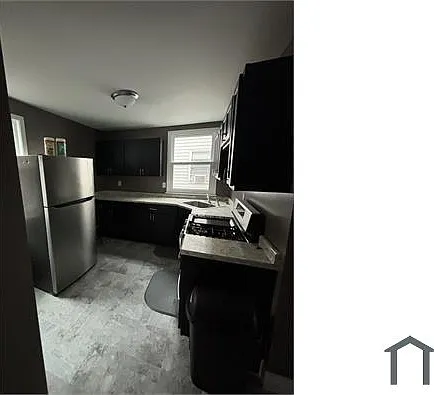 2 bed, 1000 sqft, $1,300 — Photo 2