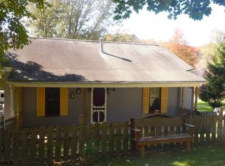 34 Lucy St, Rachel, WV 26587