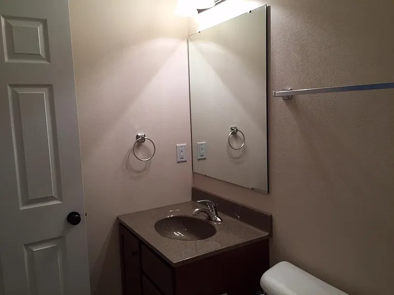 423 Meadow Dr — Photo 9