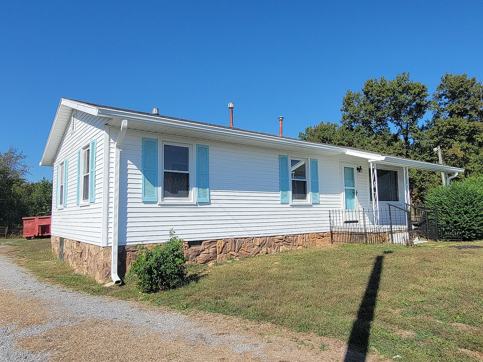 305 Gracey Sinking Fork Rd — Photo 1